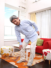ヒザガ痛い男性