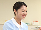笑顔の女性 ロータス整骨院